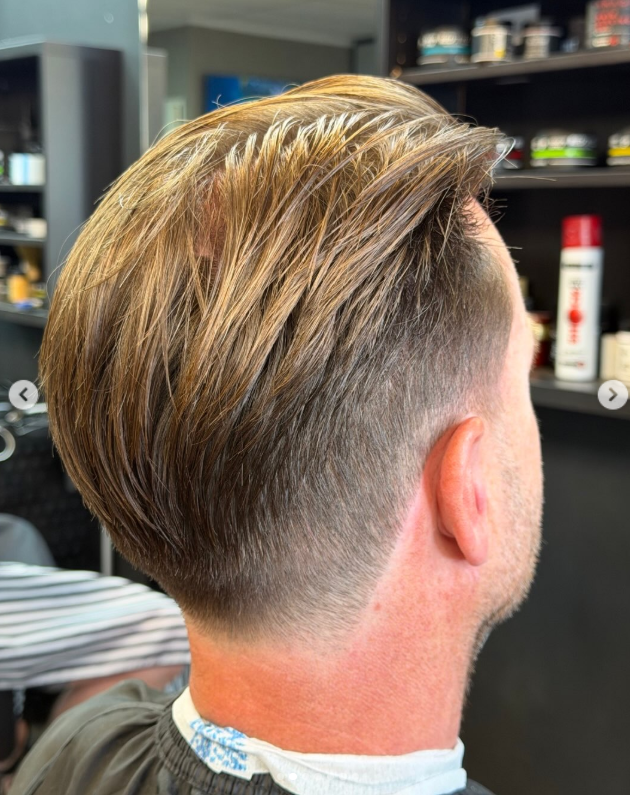 Fade met langer haar bovenop